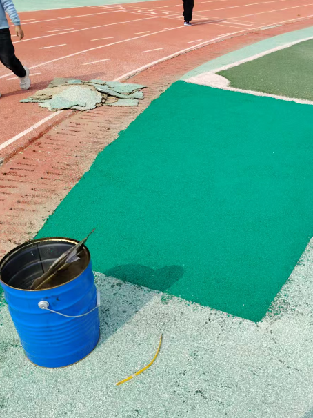 商丘球场翻新修补改造专项服务介绍